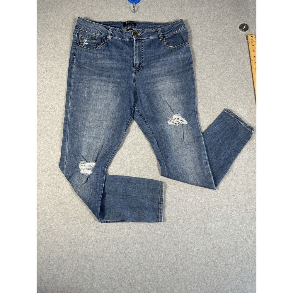 D Jeans Size 14 Ripped Small Flaw Shown In Photos